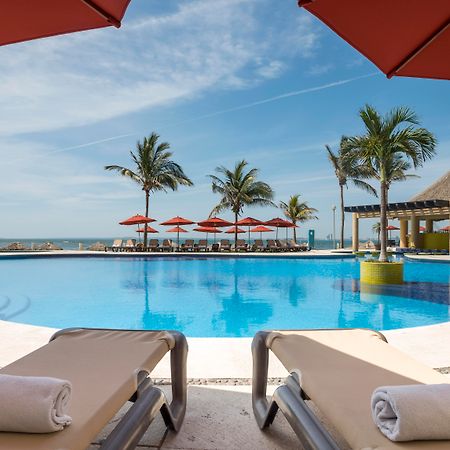 Camino Real เวราครูซ ภายนอก รูปภาพ Pool at the Iberostar Grand Hotel Bávaro
