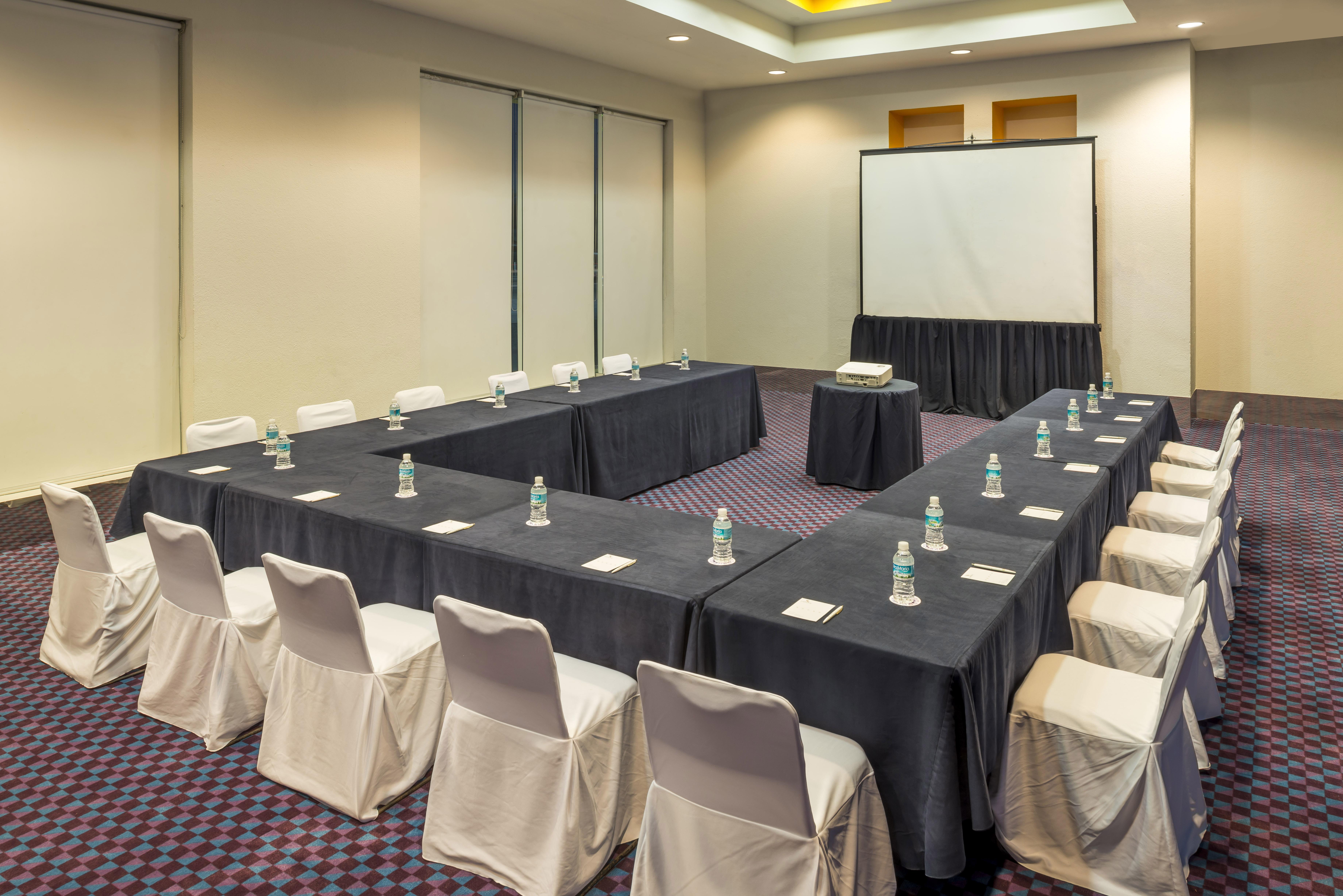 Camino Real เวราครูซ ภายนอก รูปภาพ A meeting room at a hotel