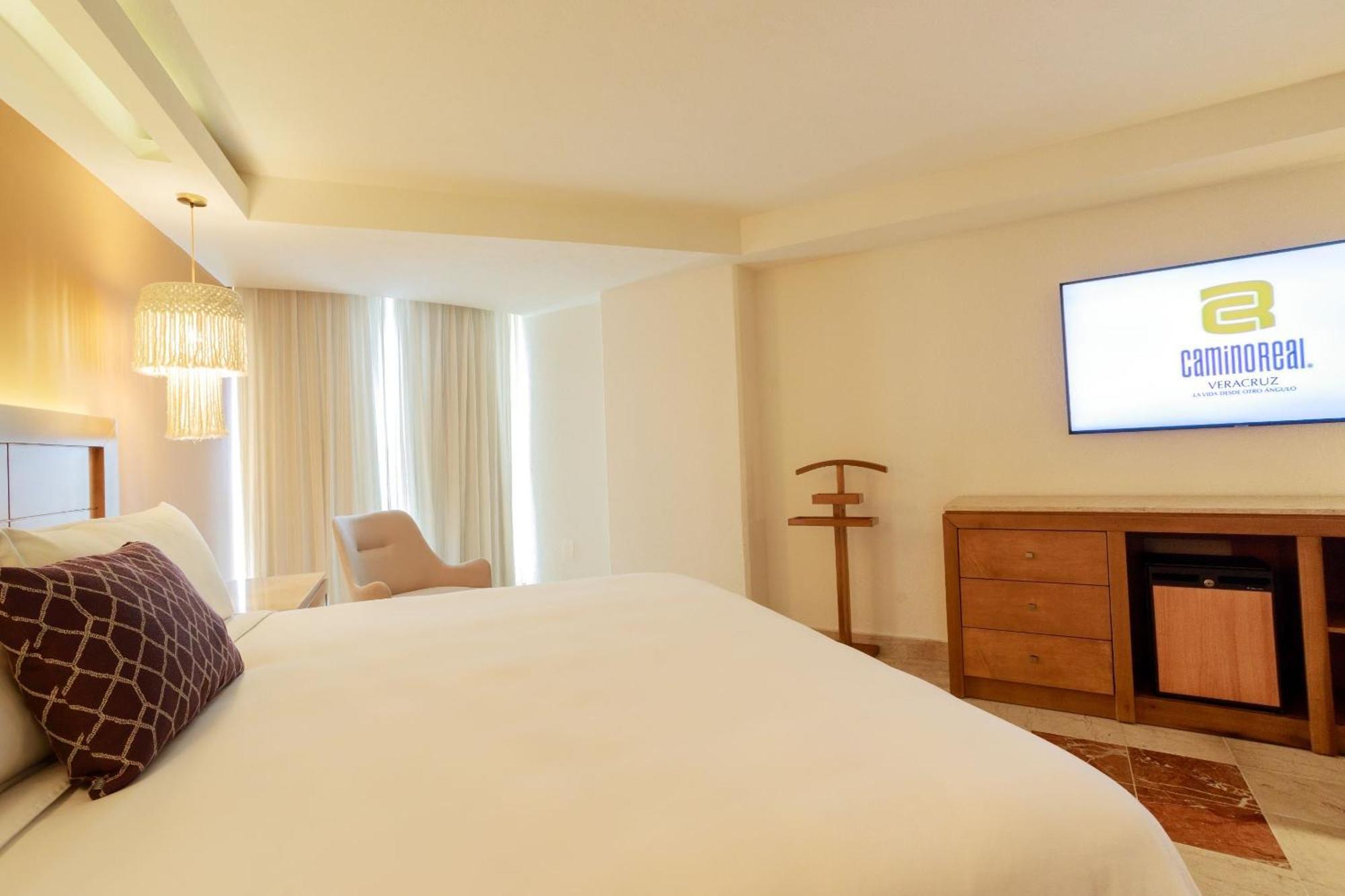 Camino Real เวราครูซ ภายนอก รูปภาพ A bedroom at Cameron